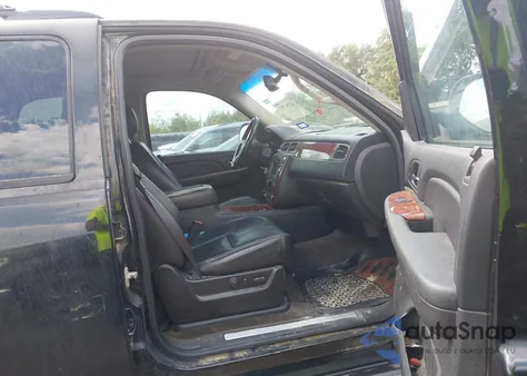 2008 Chevrolet Tahoe Ltz from USA, damaged, VIN 1GNFC13028R243567